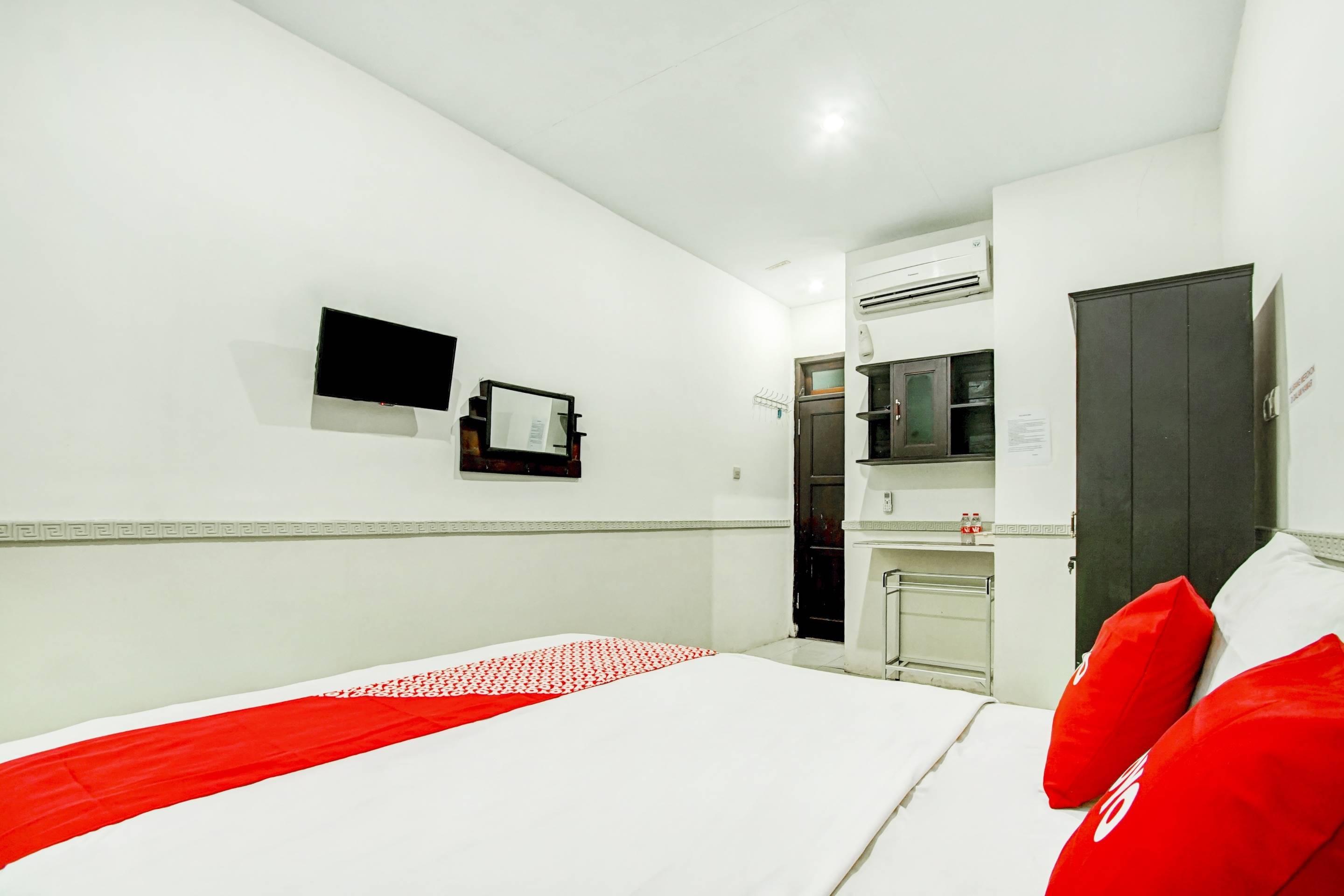 Reddoorz Near Stasiun Malang Kota Lama 2 ภายนอก รูปภาพ