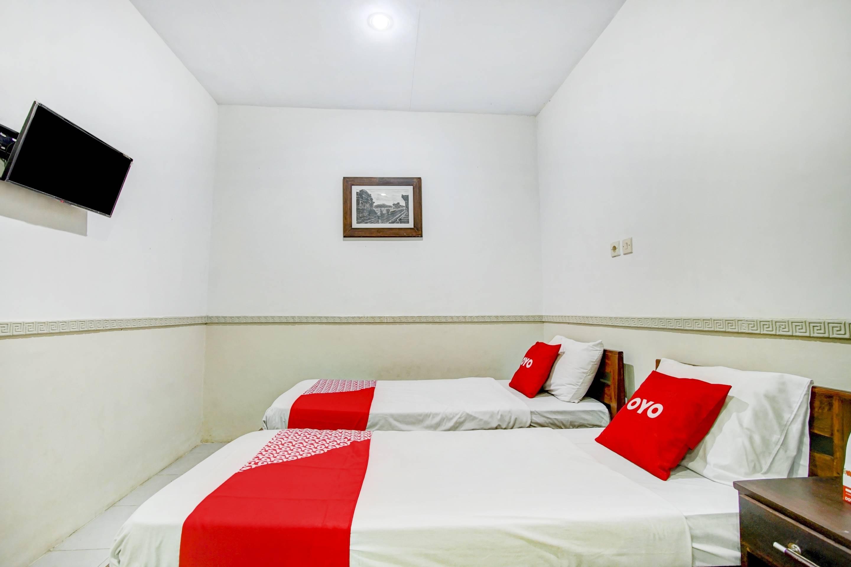 Reddoorz Near Stasiun Malang Kota Lama 2 ภายนอก รูปภาพ