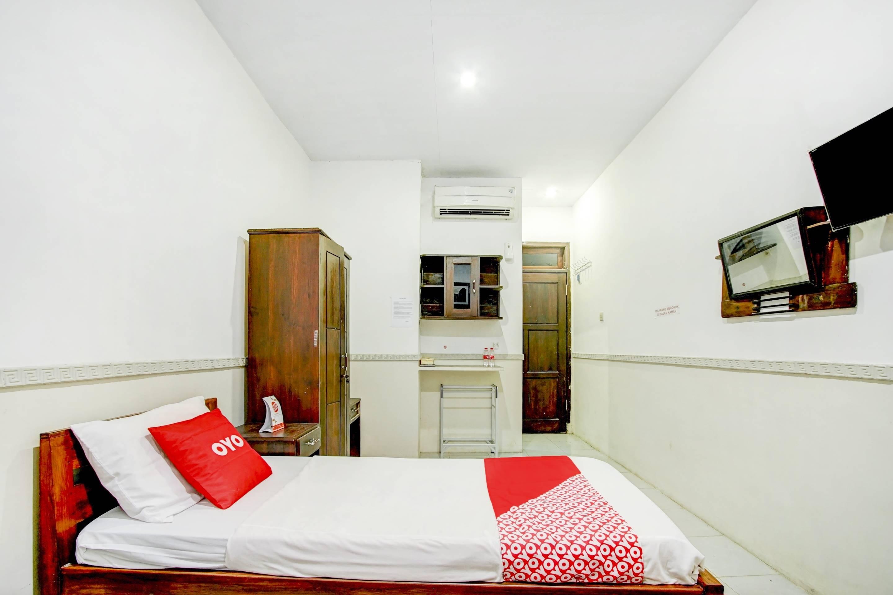 Reddoorz Near Stasiun Malang Kota Lama 2 ภายนอก รูปภาพ